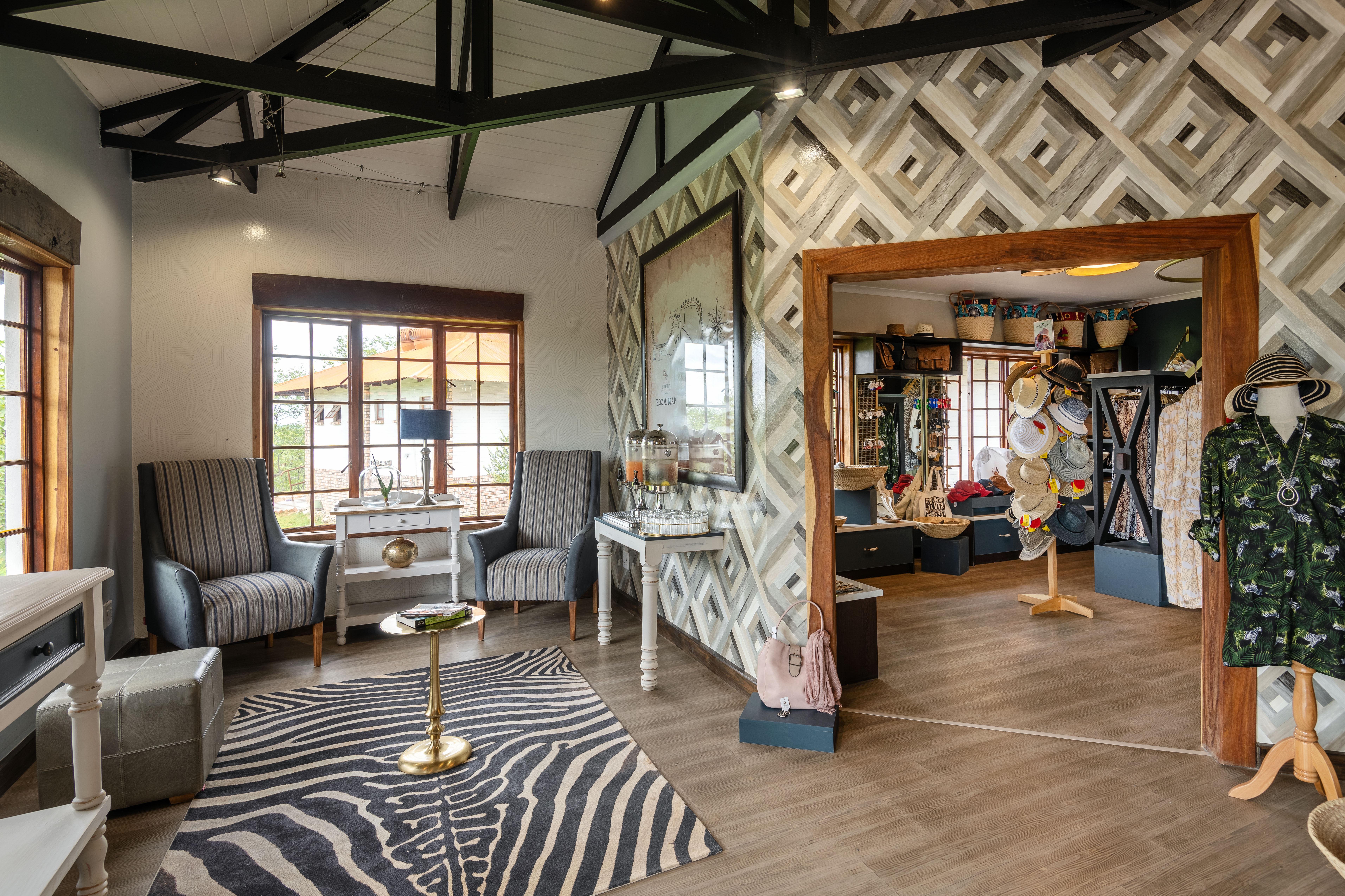 Gondwana Etosha Safari Lodge Окаукуэджо Экстерьер фото