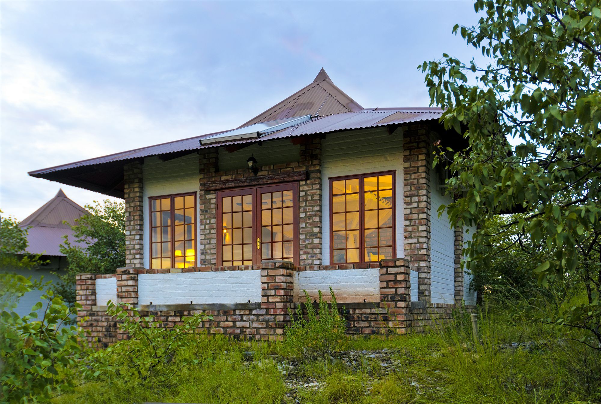 Gondwana Etosha Safari Lodge Окаукуэджо Экстерьер фото