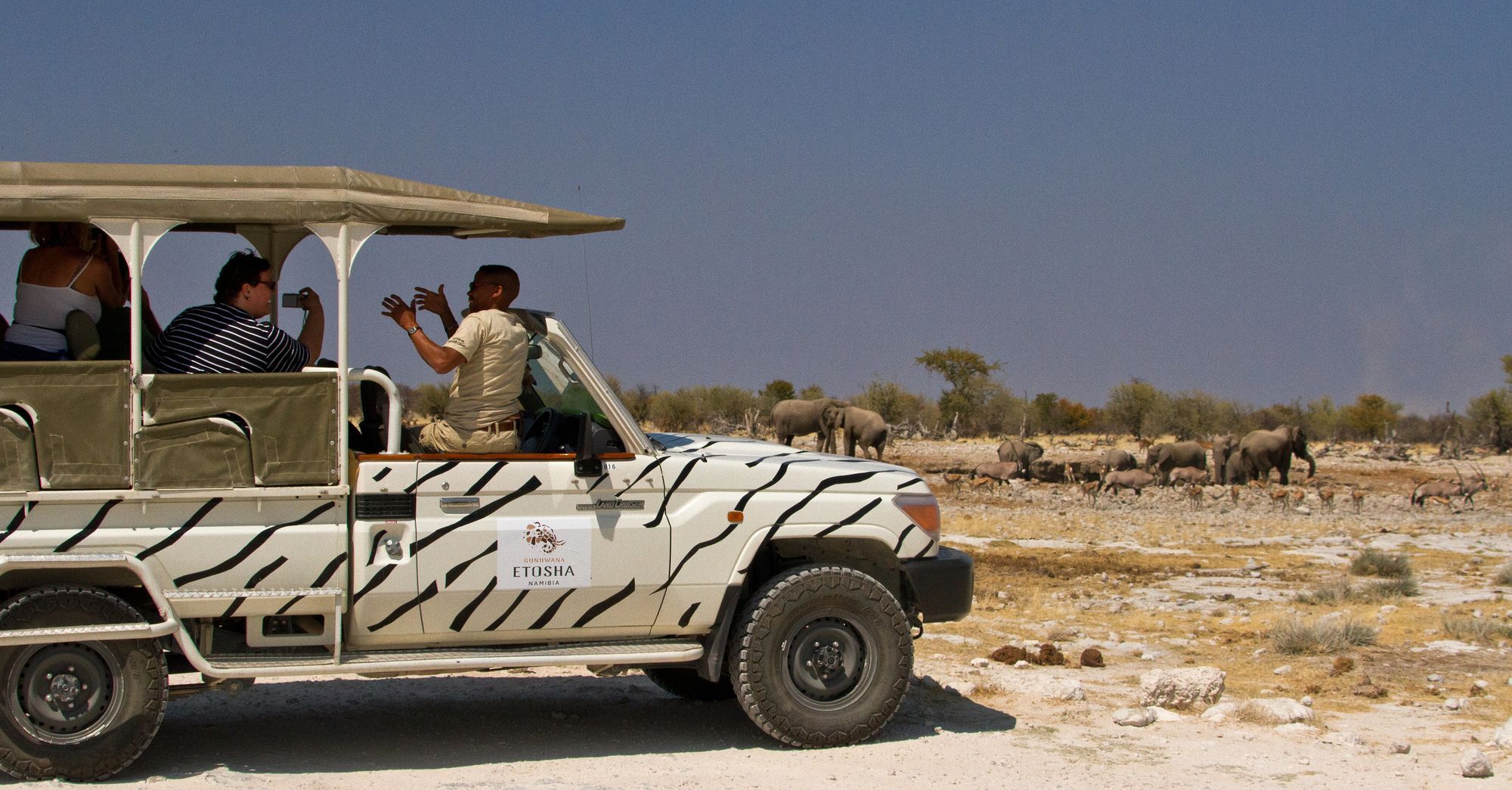 Gondwana Etosha Safari Lodge Окаукуэджо Экстерьер фото