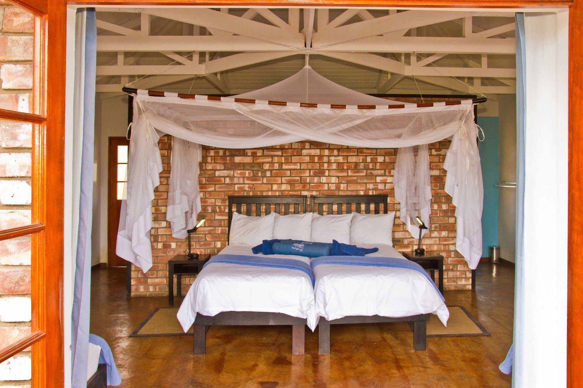 Gondwana Etosha Safari Lodge Окаукуэджо Экстерьер фото