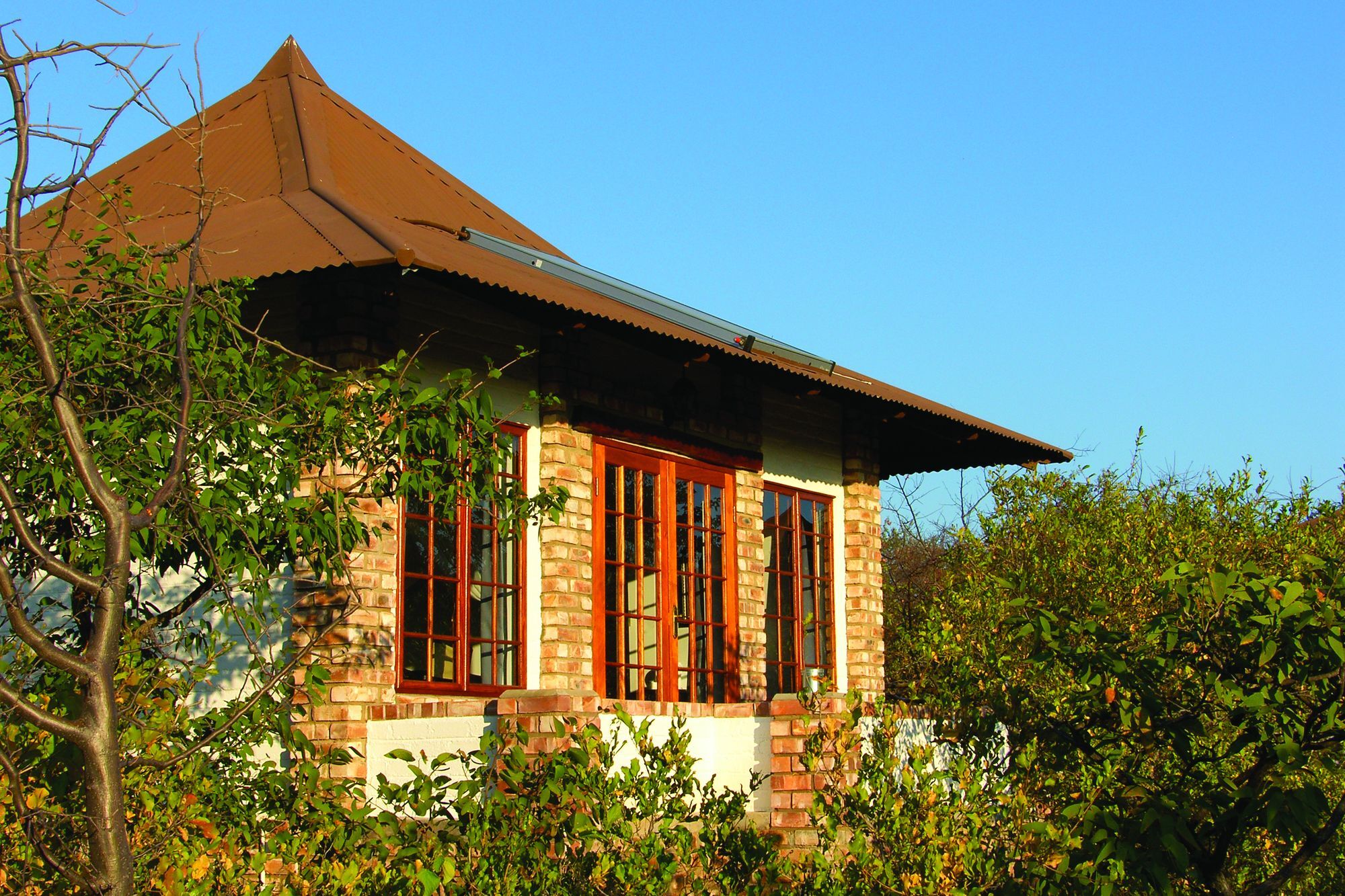 Gondwana Etosha Safari Lodge Окаукуэджо Экстерьер фото