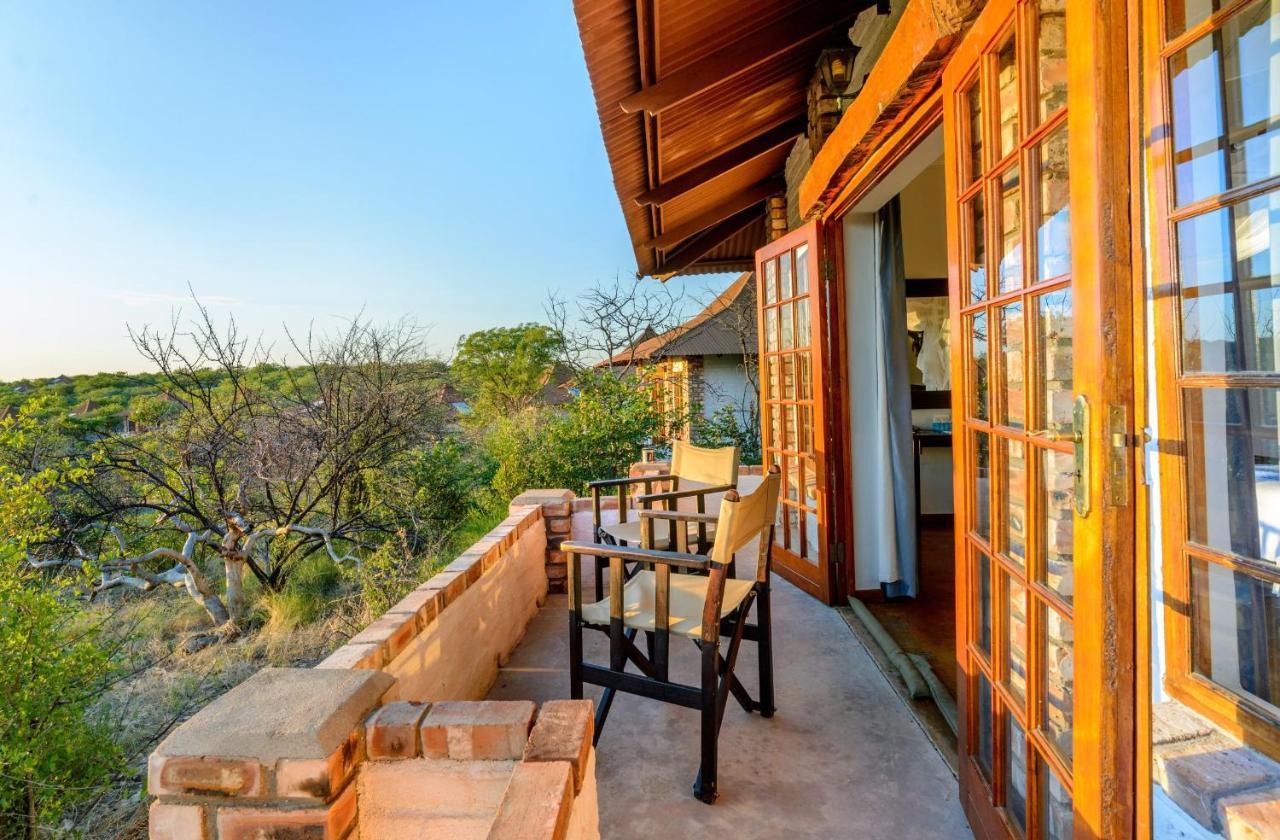 Gondwana Etosha Safari Lodge Окаукуэджо Экстерьер фото